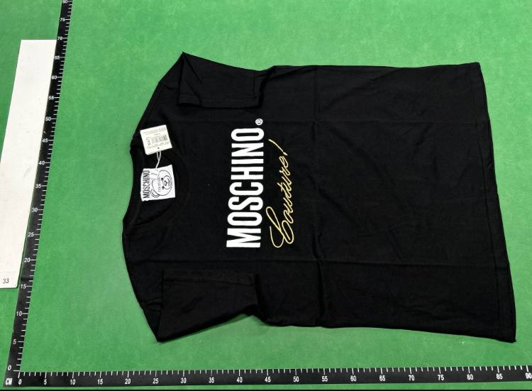 Burberry / Moschino / AMI — Maglietta — QC 1