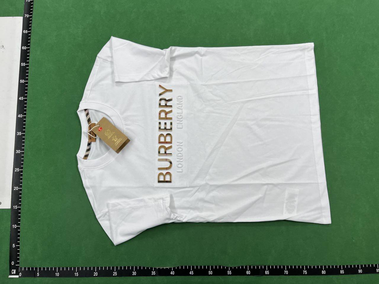 Burberry / Moschino / AMI — Maglietta — QC 2
